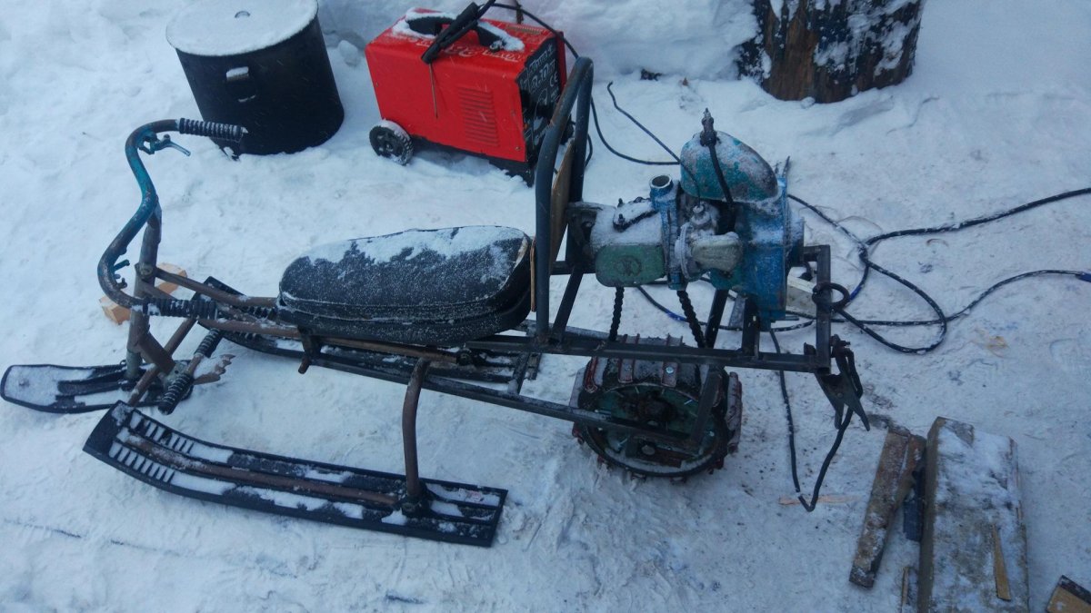 Мотосани из бензопилы Урал