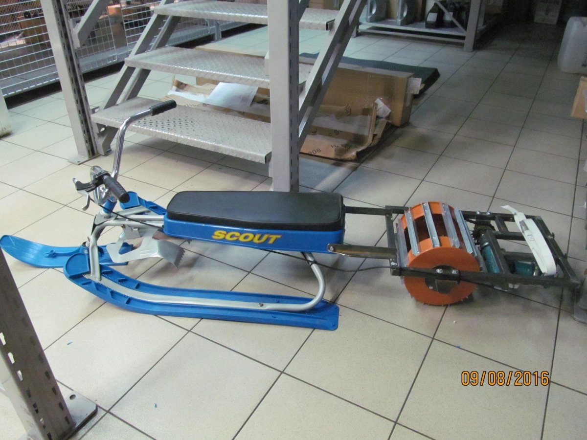 Электроснегокат Sambit SNOWRUNNER 300