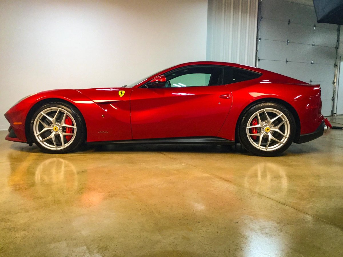 Феррари ф12 Берлинетта