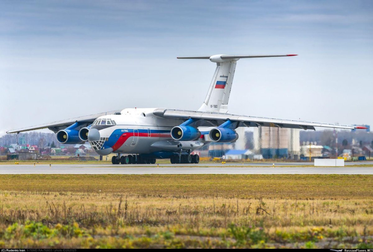 Транспортный самолёт ил-76