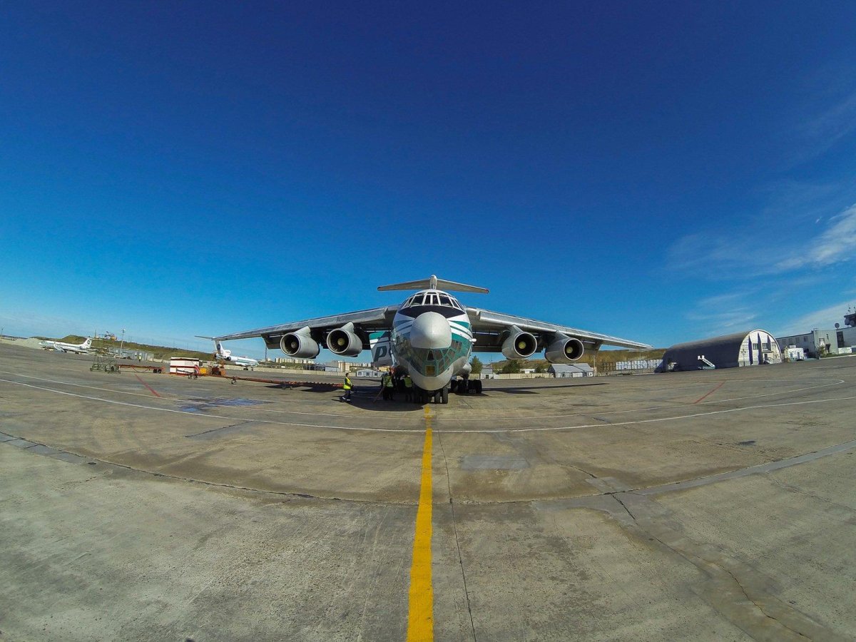 Самолет ил 76