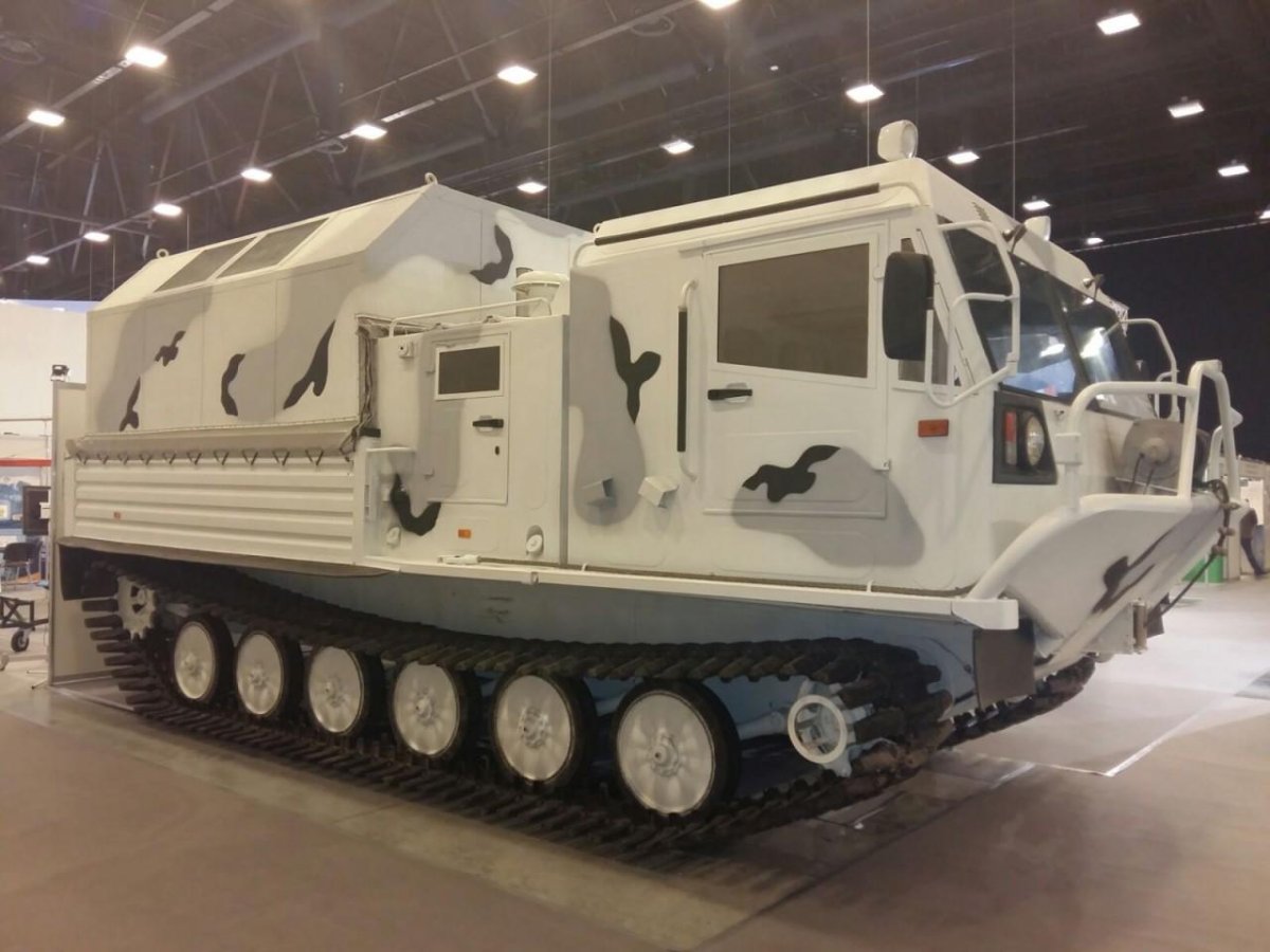 Вездеход ЧЕТРА ТМ-140