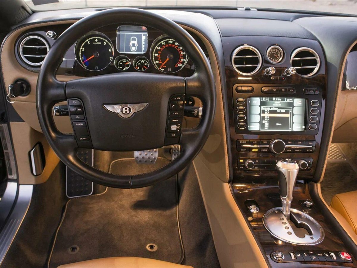 Бентли gt Continental 2005