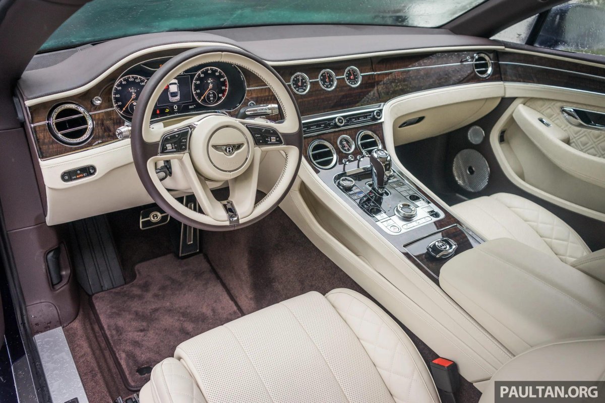 Bentley Continental gt белый салон