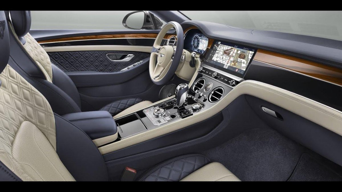 Bentley Continental gt 2023 салон