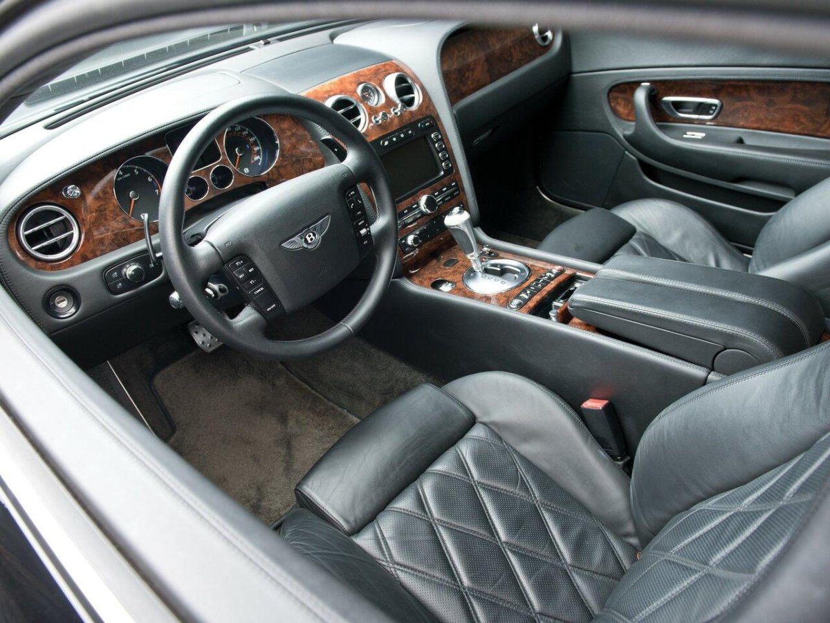 Бентли Континенталь 2007 салон