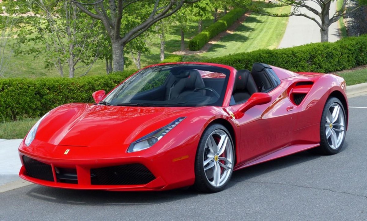 Ferrari 488 Спайдер