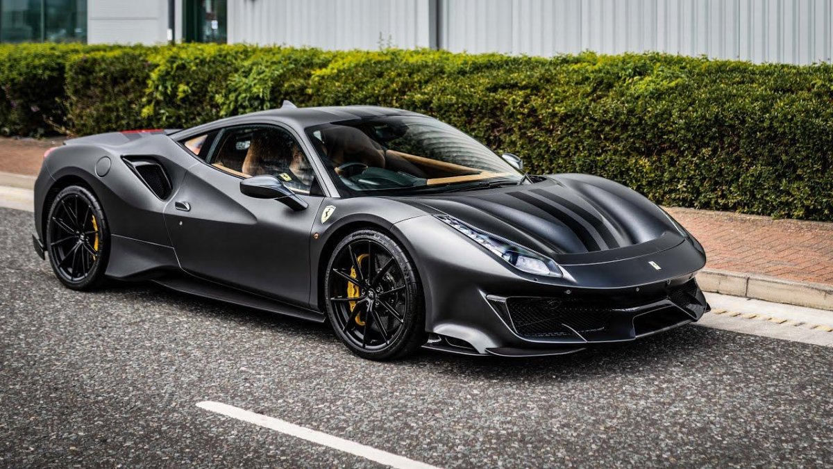 Феррари 488 писта