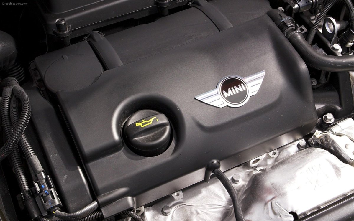 Кожух на двигатель мини Купер