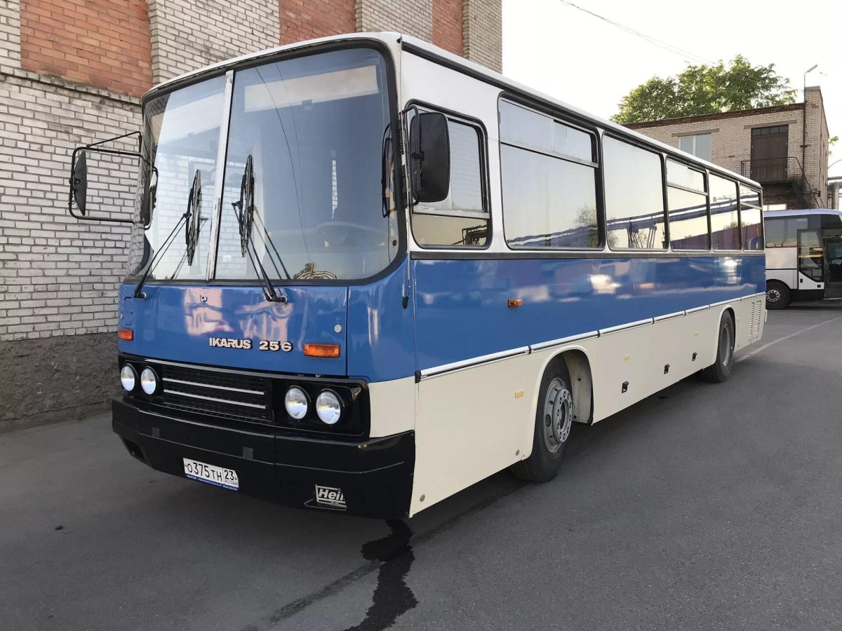 Икарус 256 турист