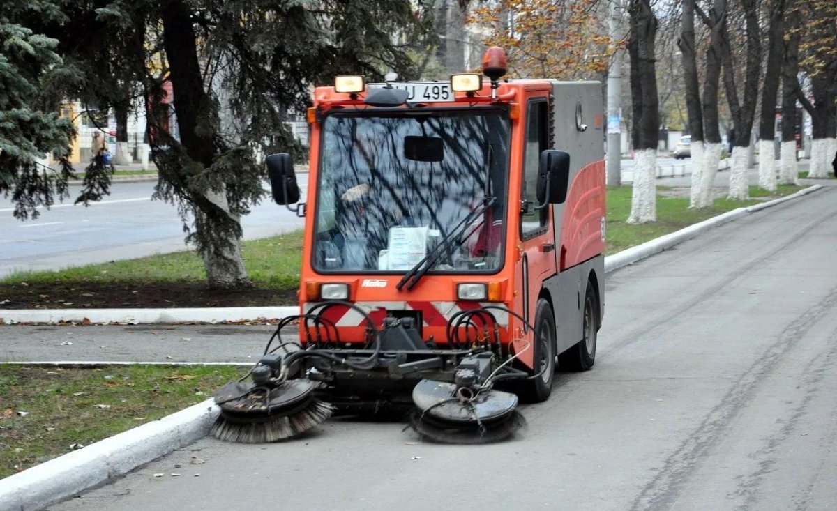 Техника для уборки тротуаров