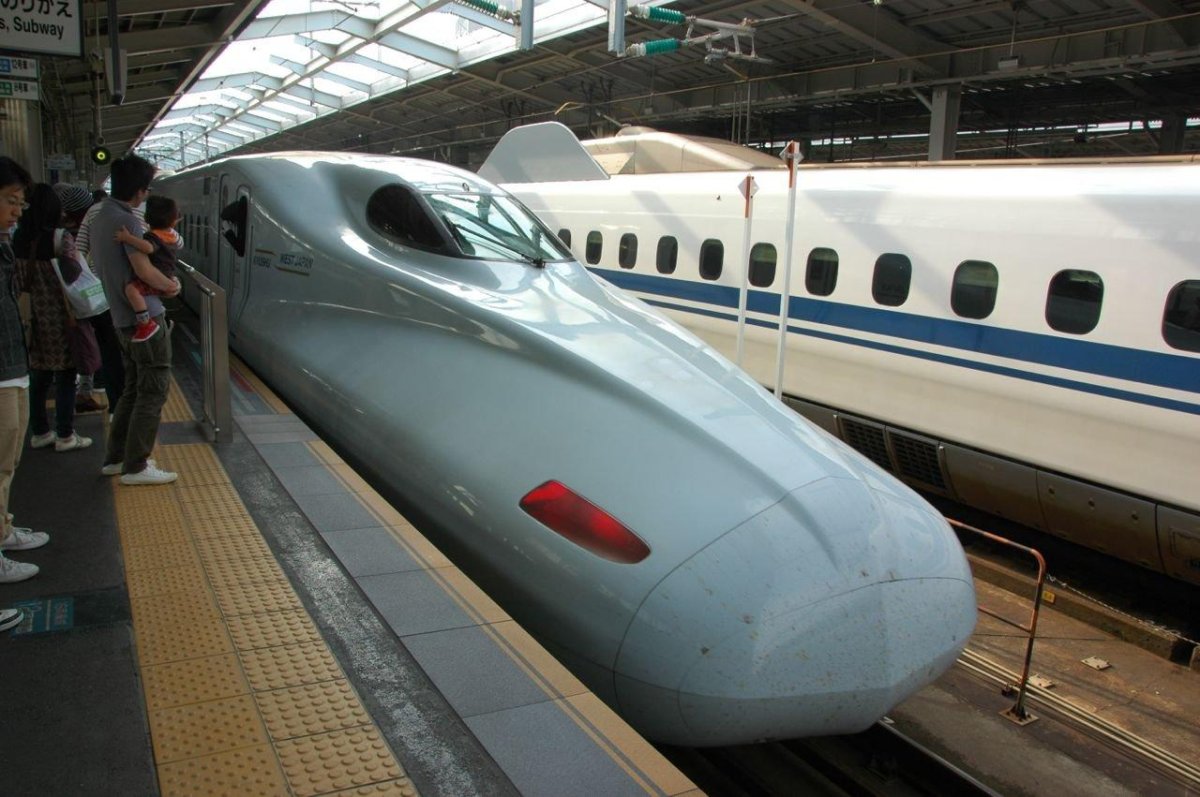 Shinkansen n700