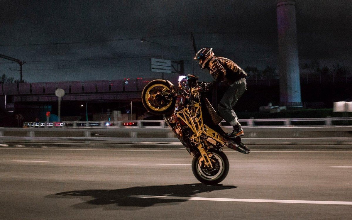 Мотард стант