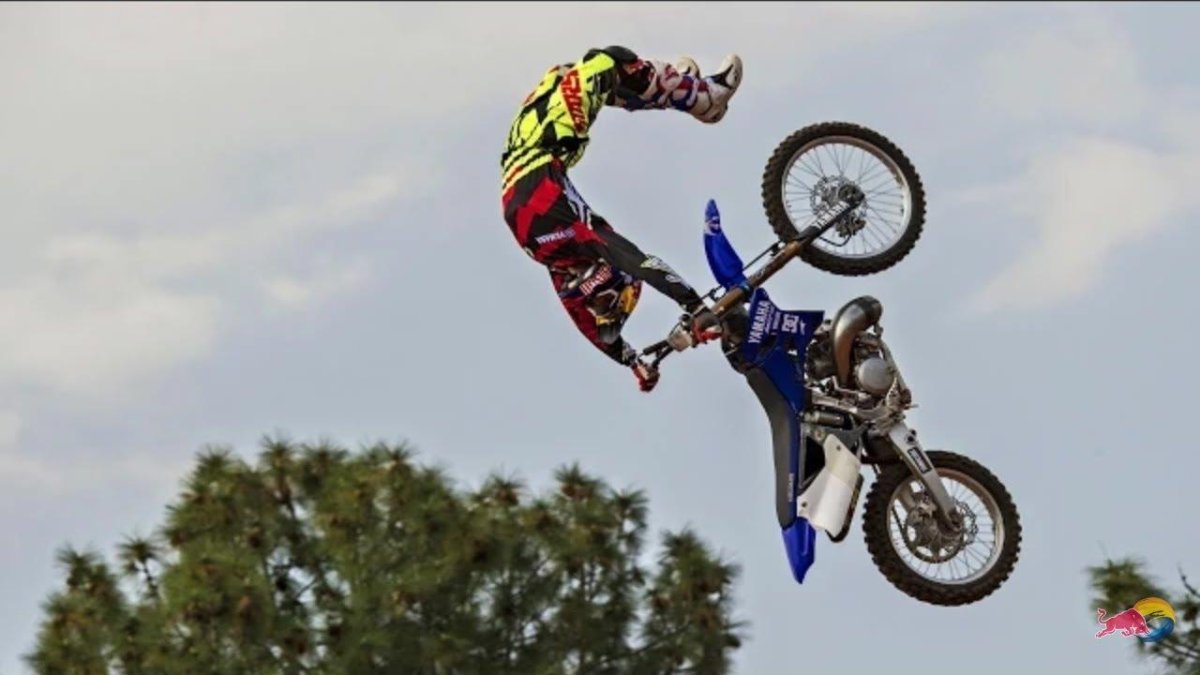 Том Пажес мотофристайл