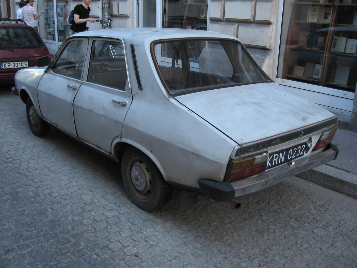 Дачия серый