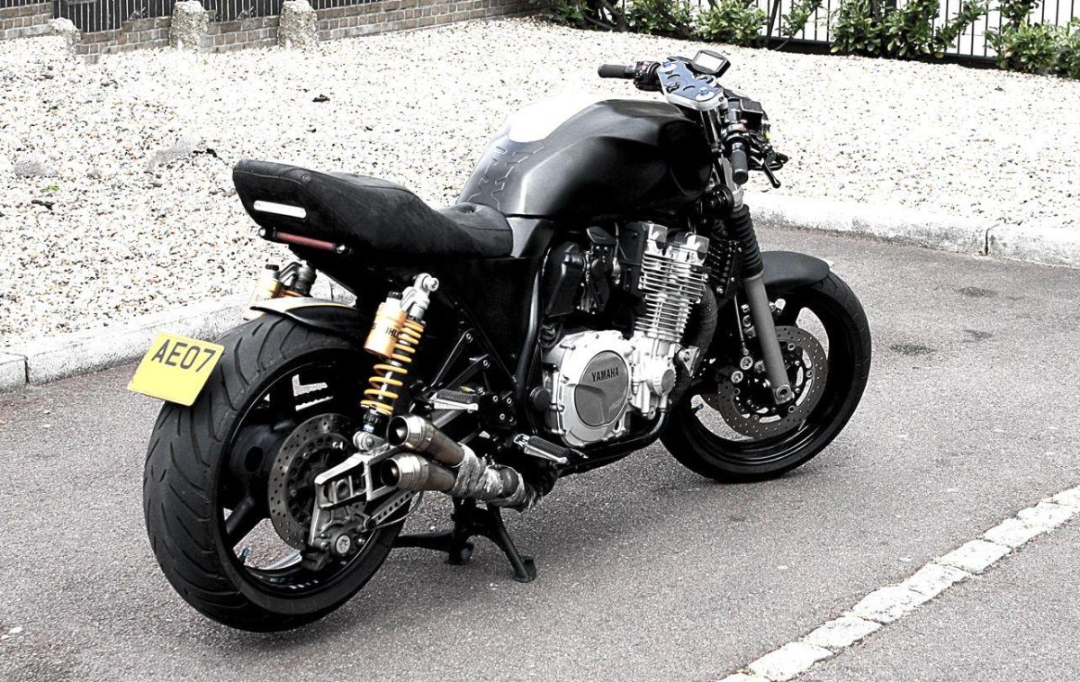 Yamaha XJR 1300 2015