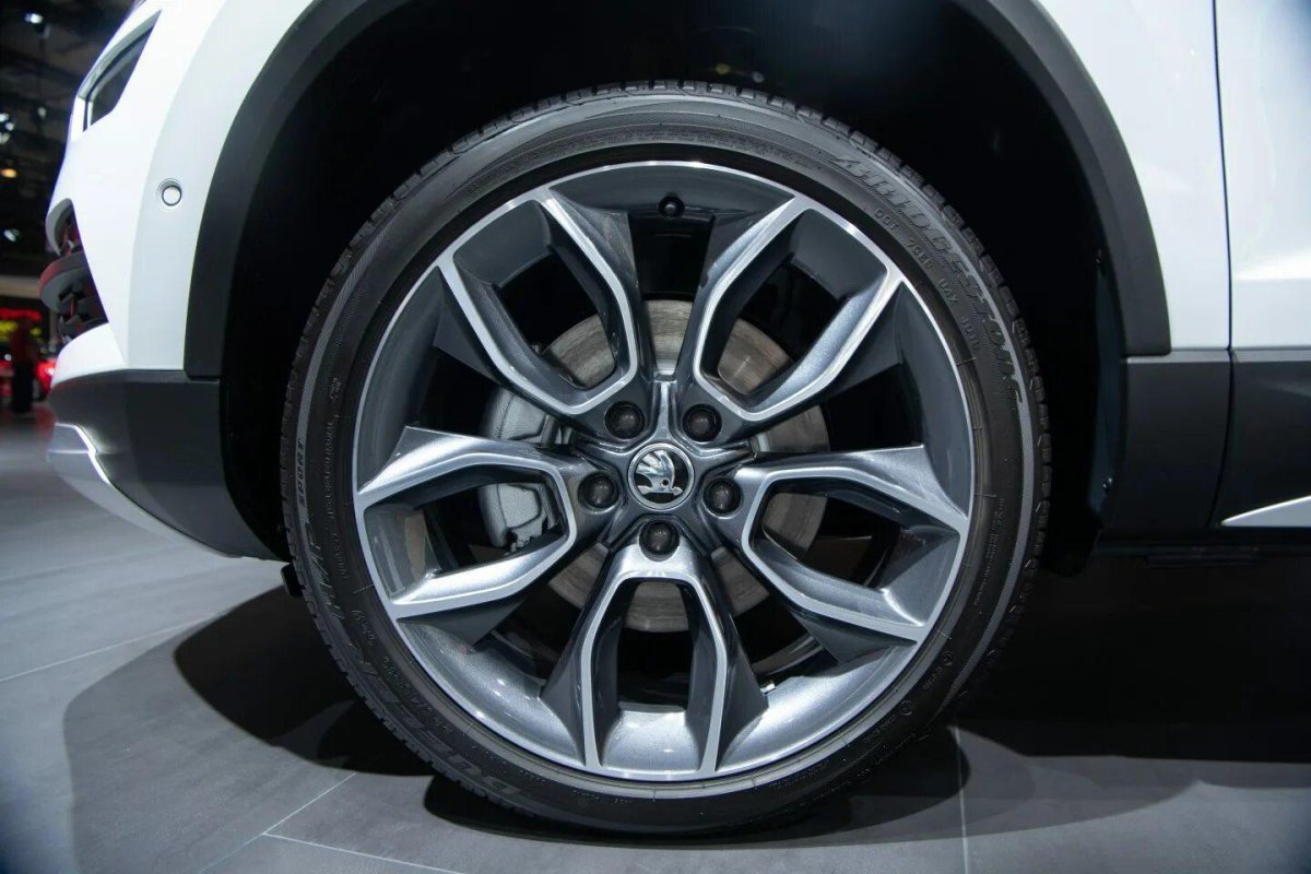 Диски Шкода Карок r17