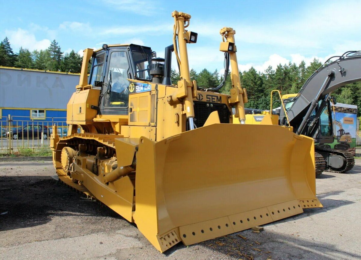Caterpillar 226