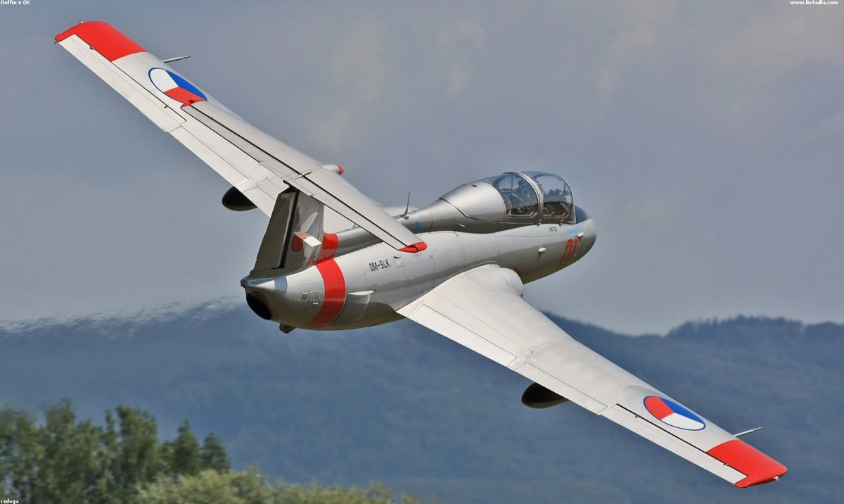 Aero l-29 Delfin самолёты Aero