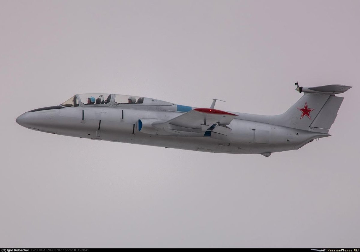 Л-29 самолет