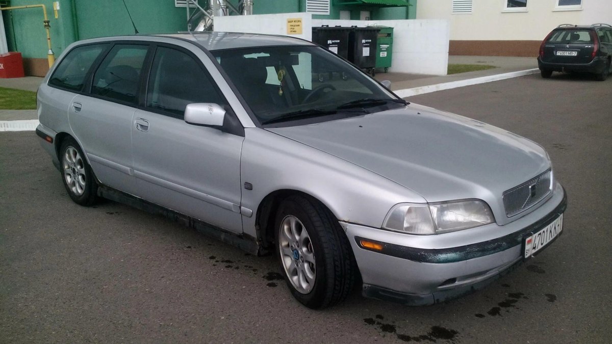 Volvo v40 1999