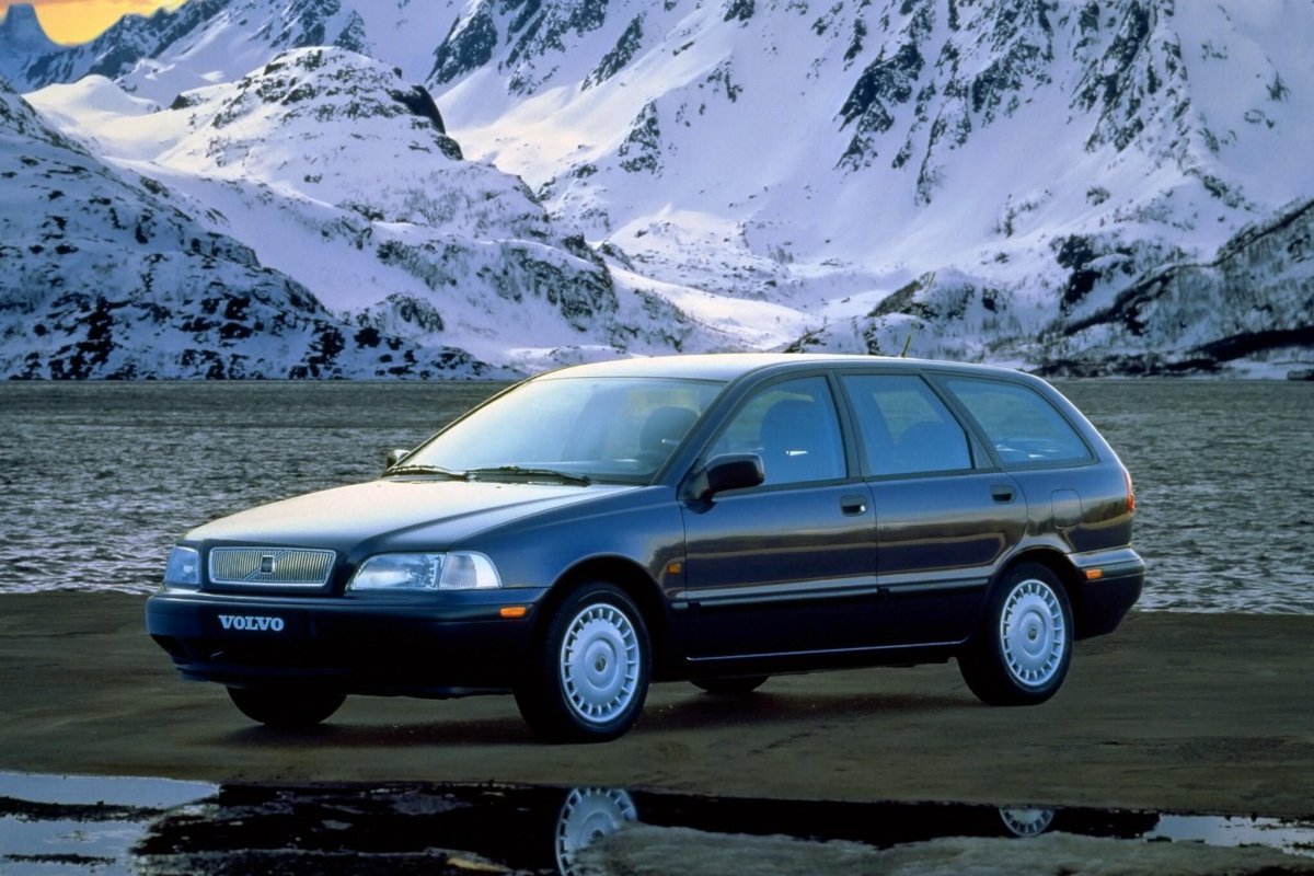 Вольво в40 универсал