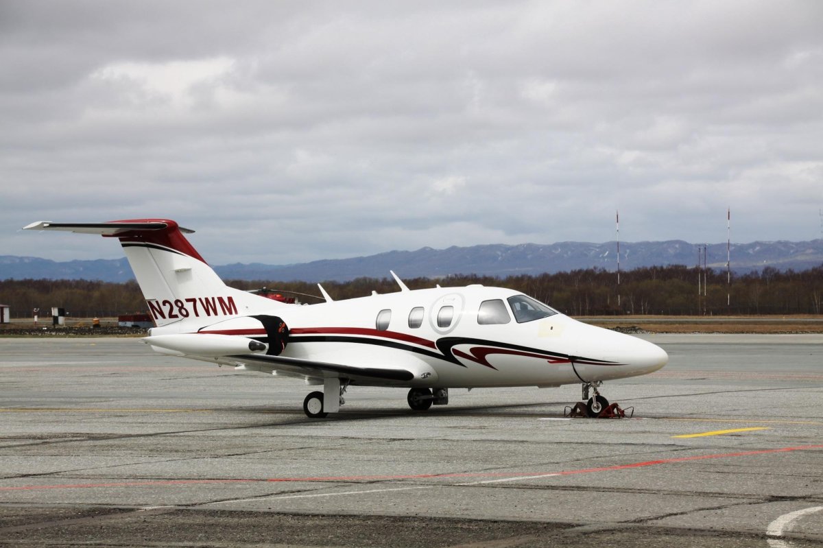 Эклипс 500 самолет