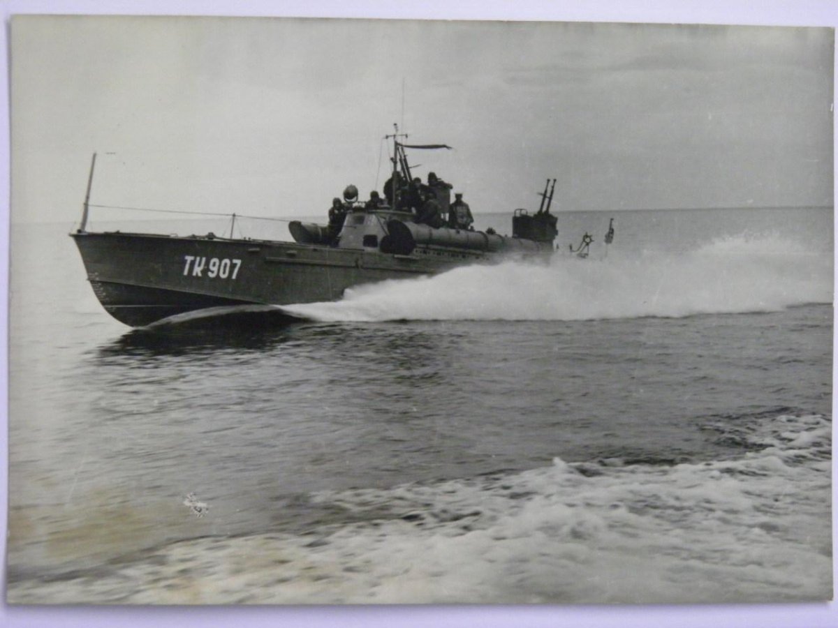 Катер тка-12