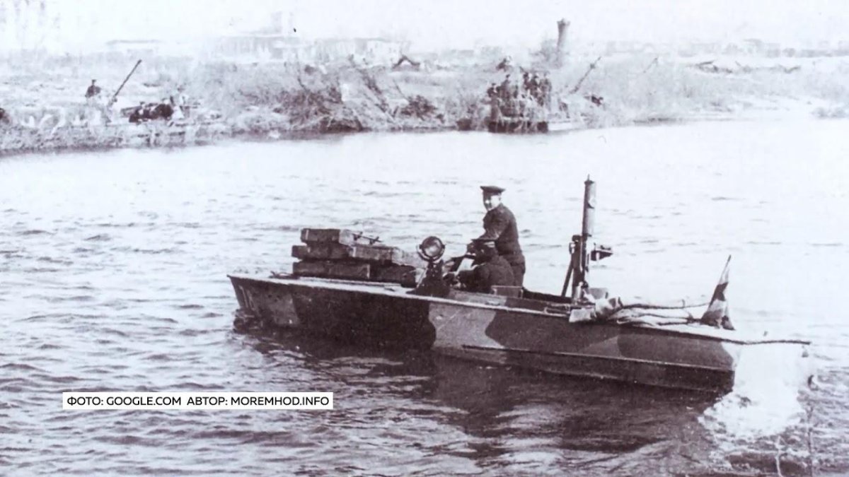 Катер Полуглиссер ПГ-117