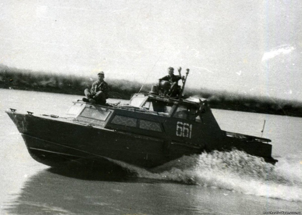 Катер Аист проект 1398