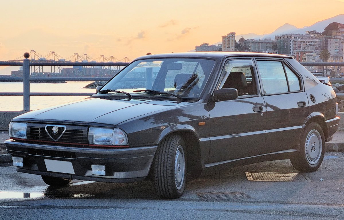 Альфа Ромео 33