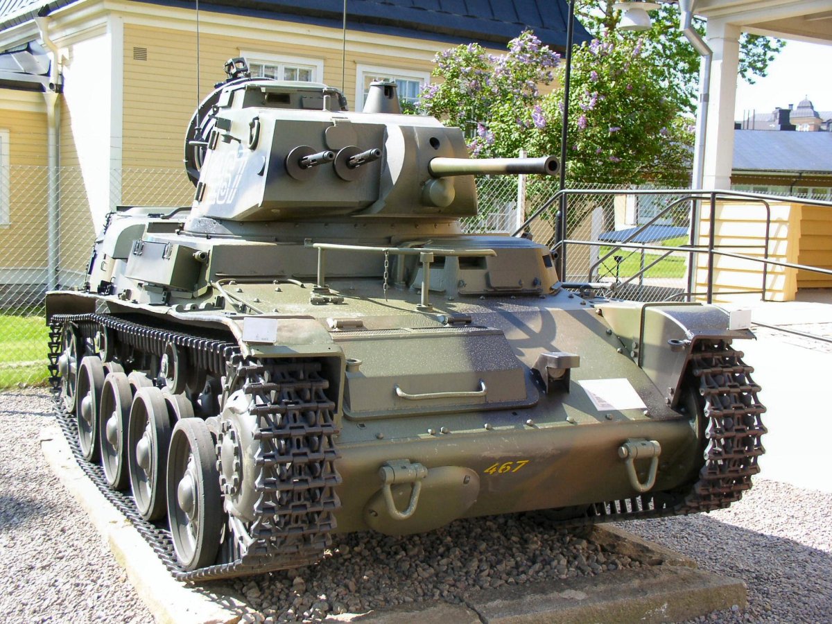 Танк Strv m/40l