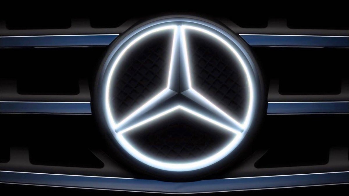 Mercedes Benz logo
