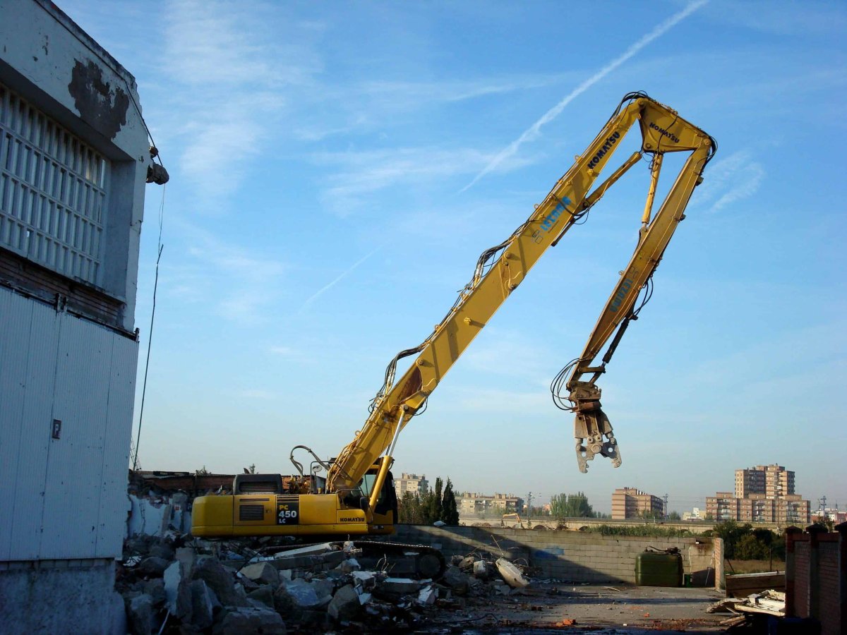 Экскаватор разрушитель Komatsu 450