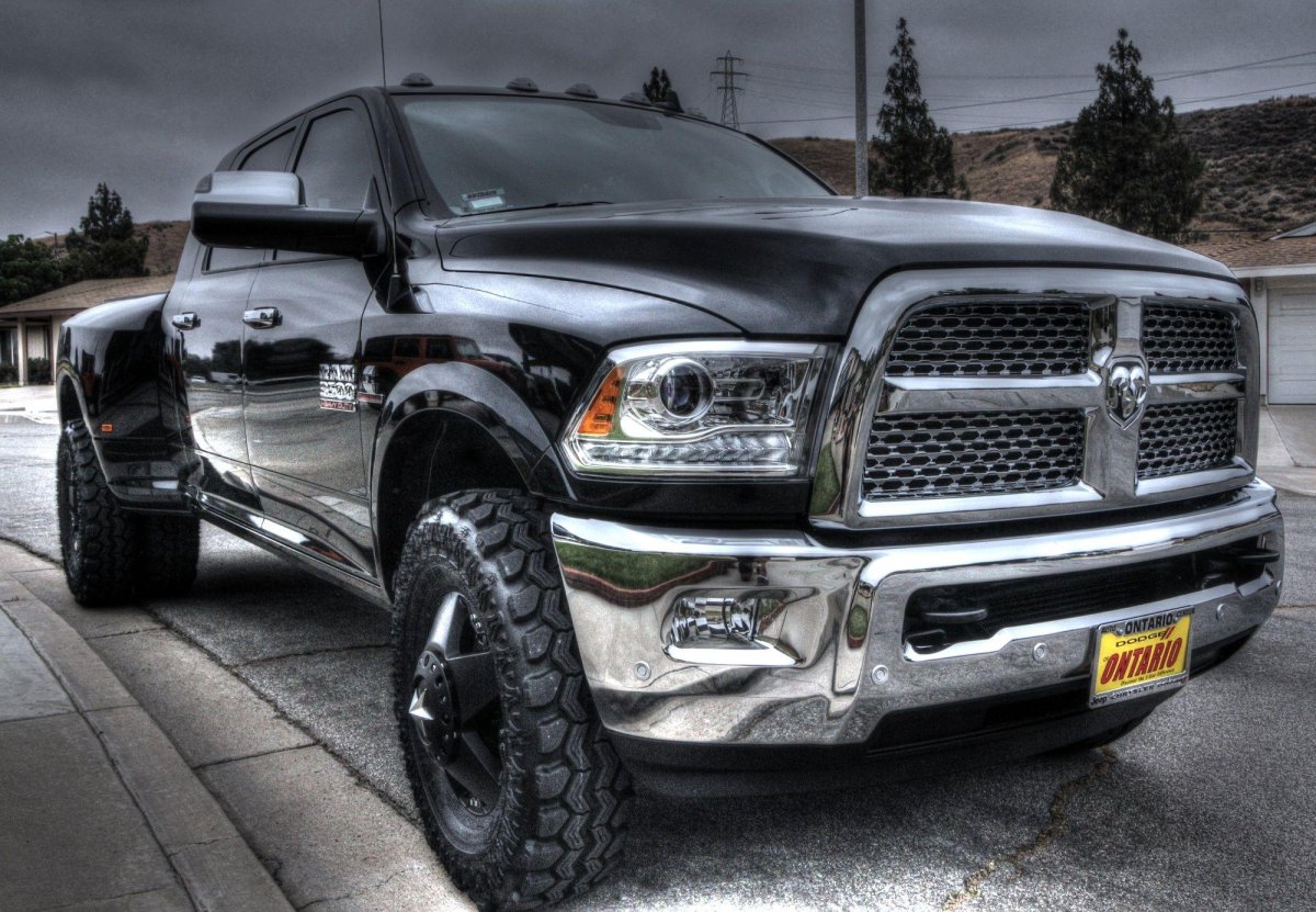 Dodge Ram 3500 чёрный