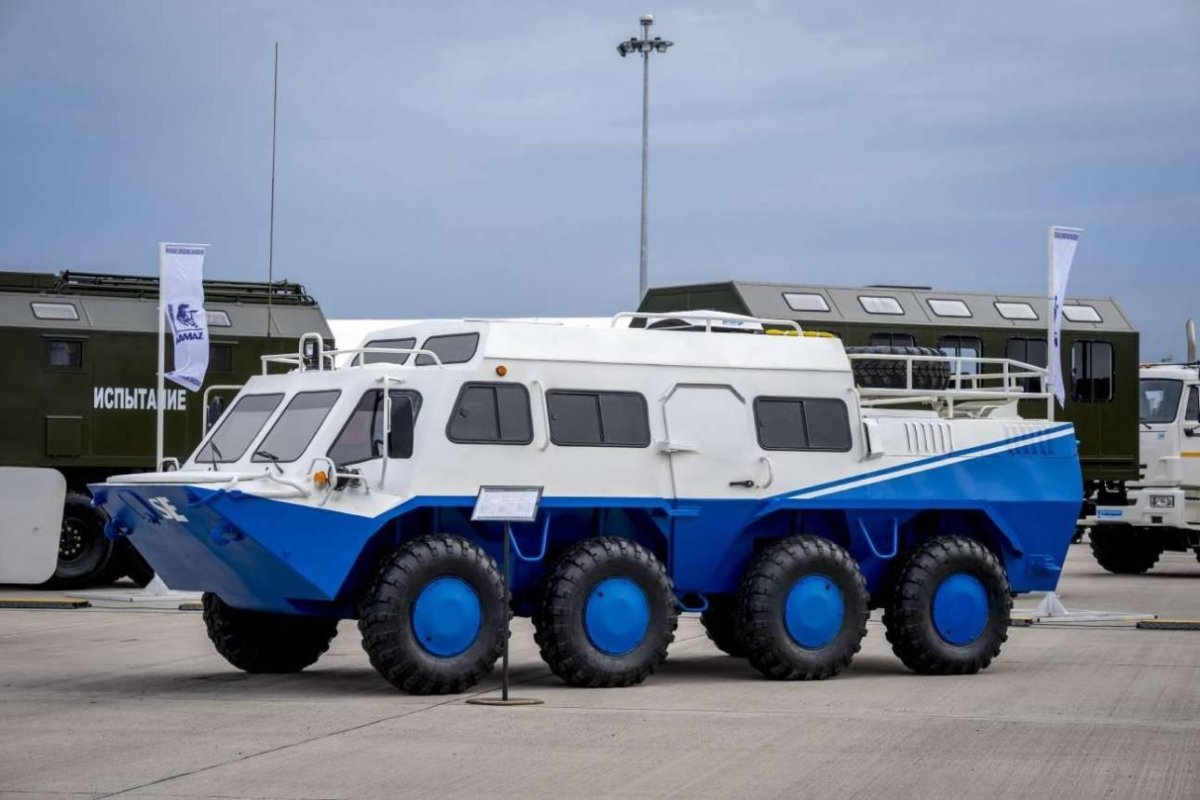 ГАЗ-59037 (БТР-80)