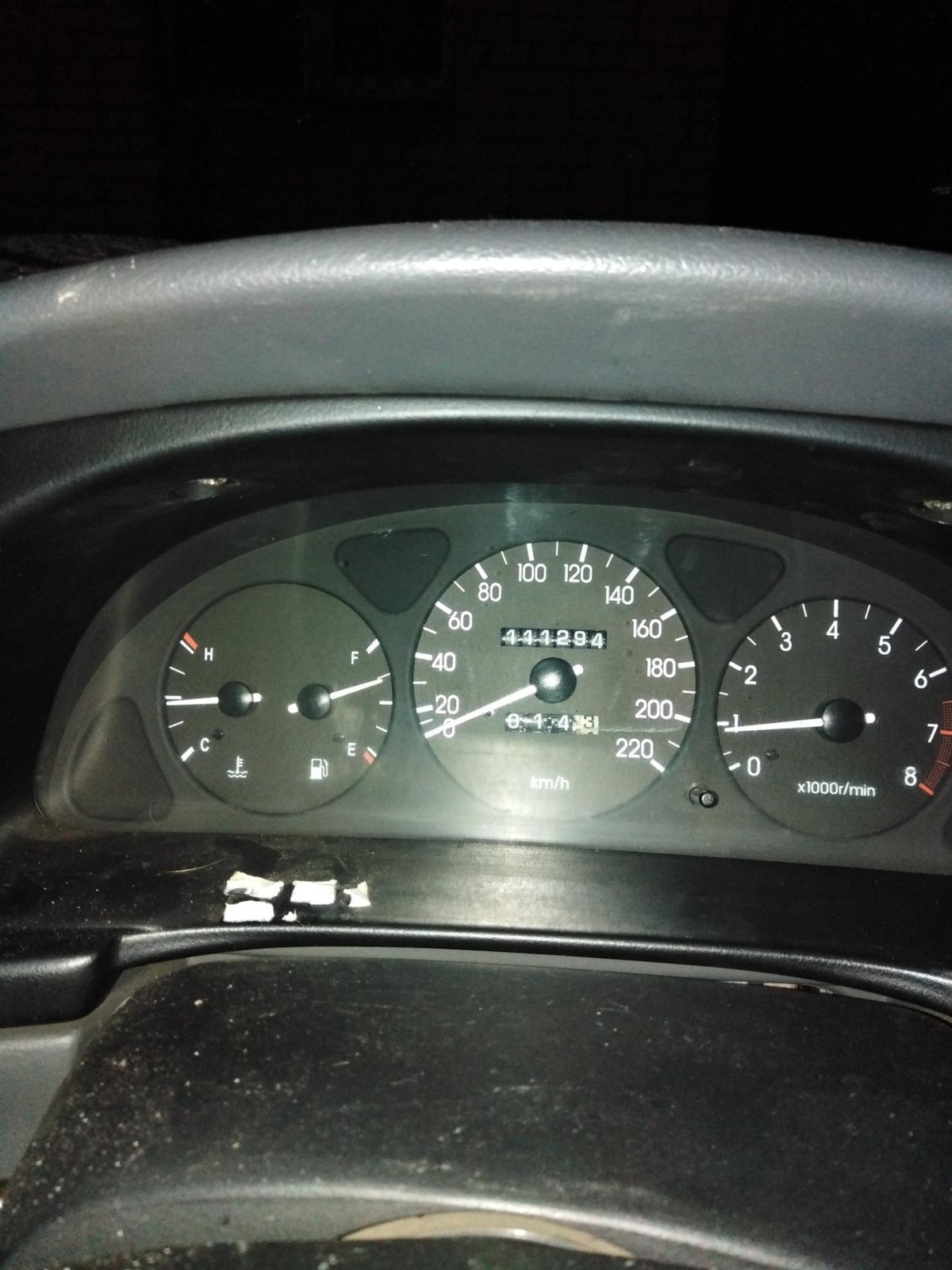 Тахометр в панель Ланос