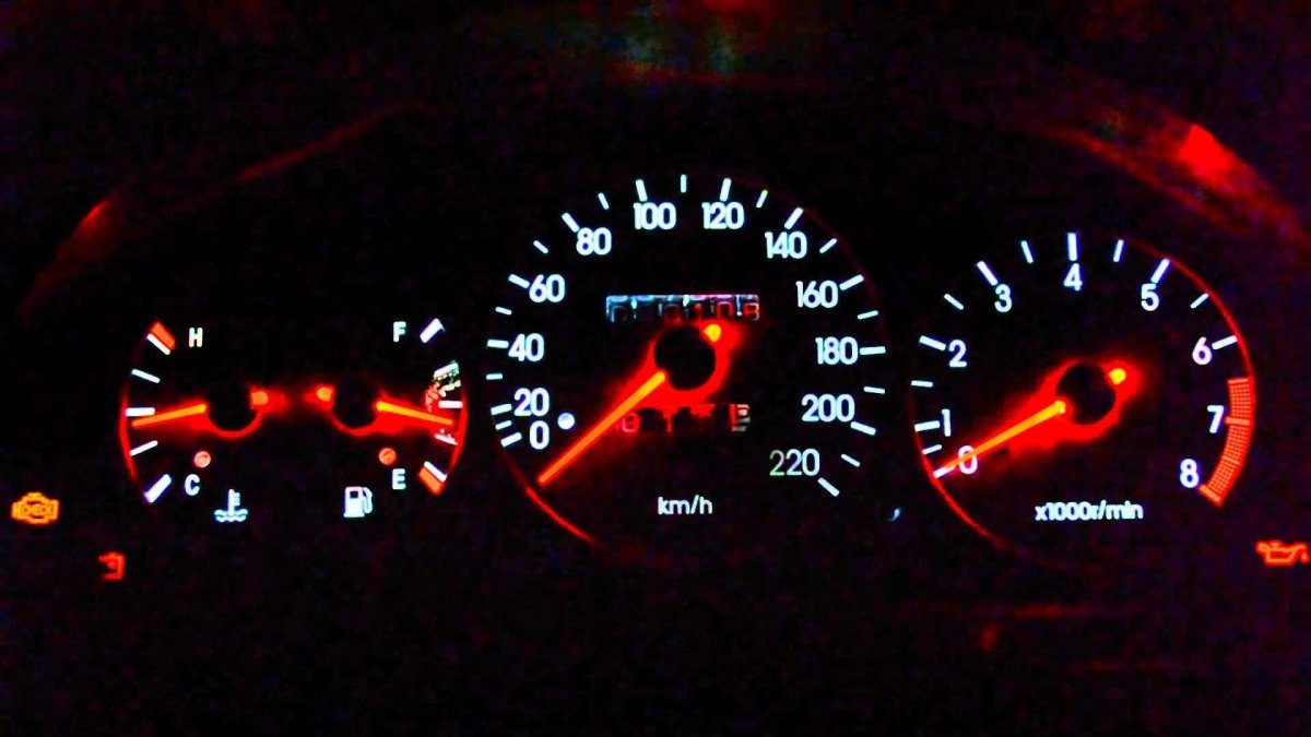 Дэу Сенс приборная панель