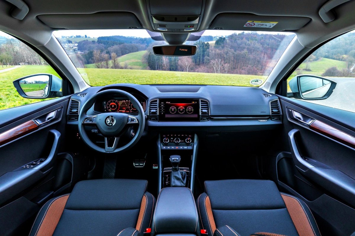 Шкода Карок 2021 салон