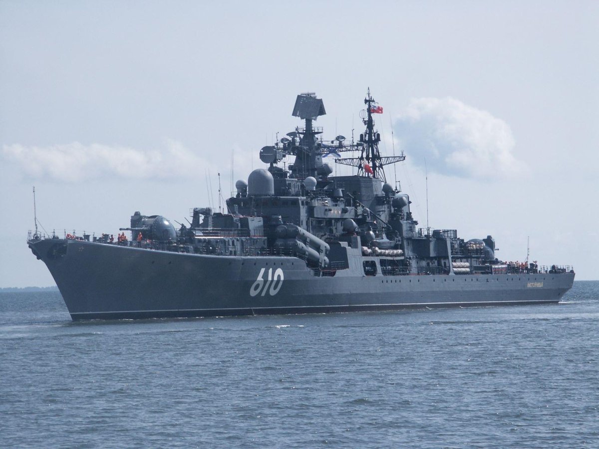 Адмирал Ушаков эсминец