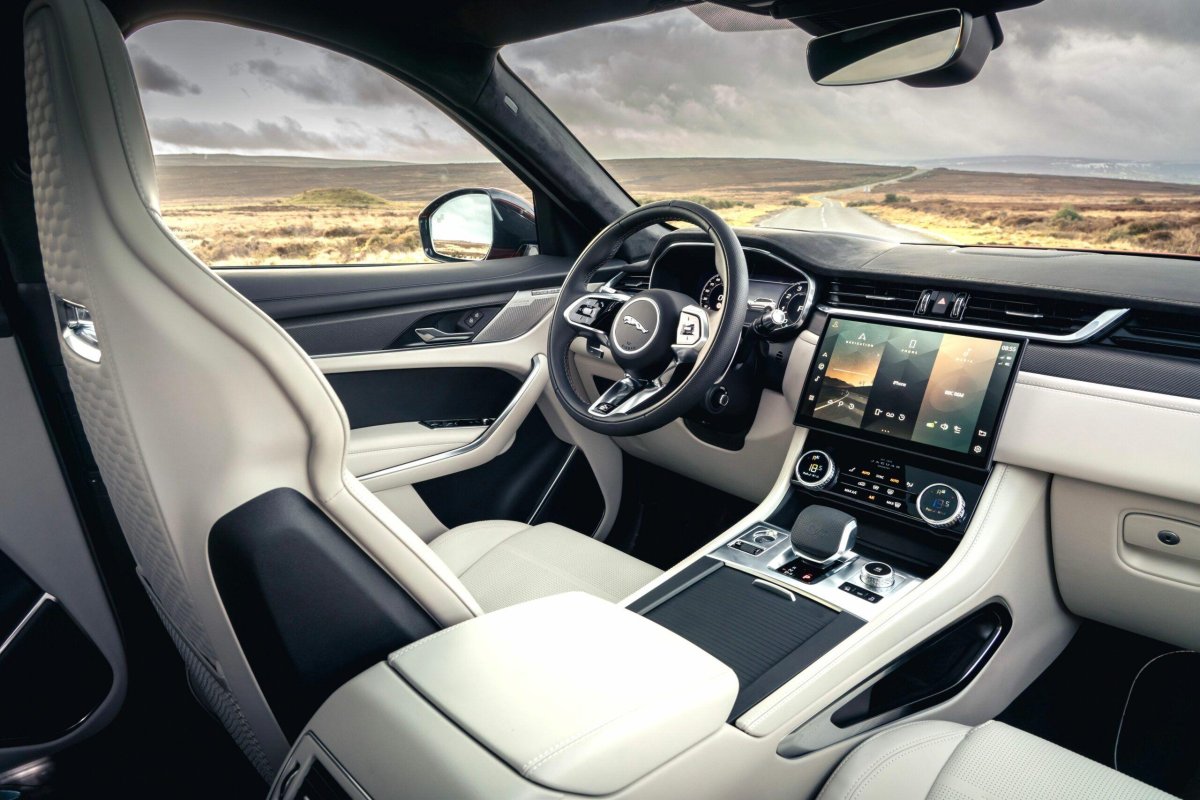 Jaguar f-Pace SVR 2021