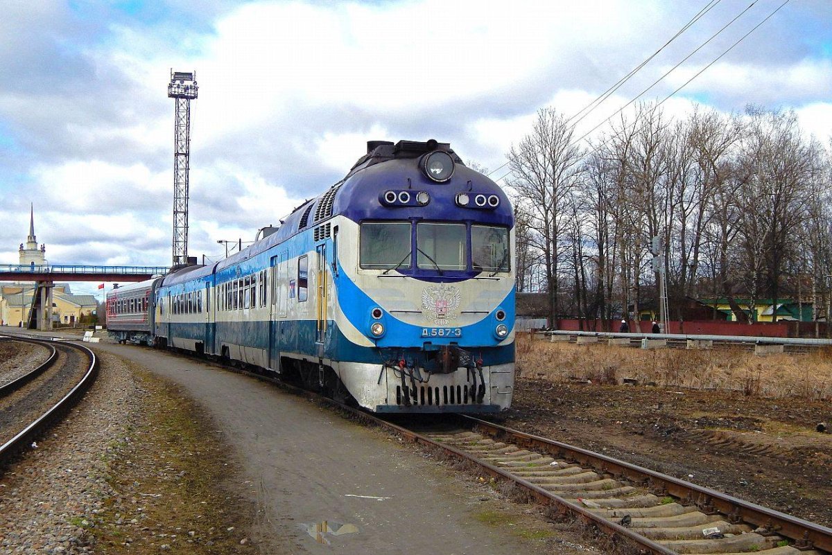 Дизель-поезд д1-587