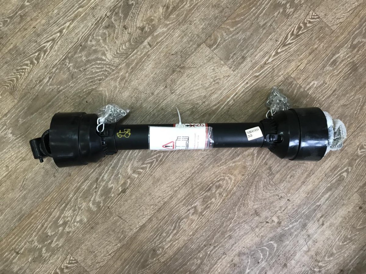 Вал карданный МТЗ-80.82.1221 привода щетки в кожухе 8 шлиц 8 шлиц