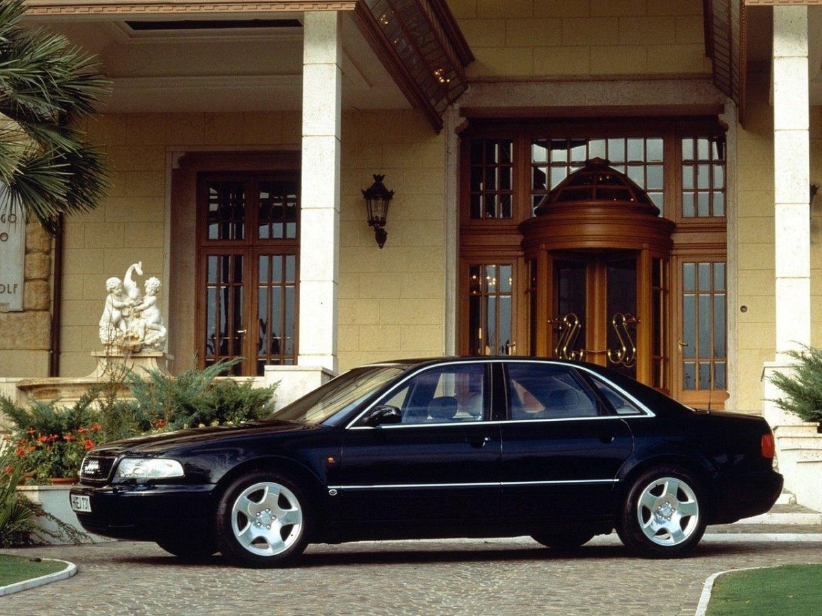 Audi a8 d2