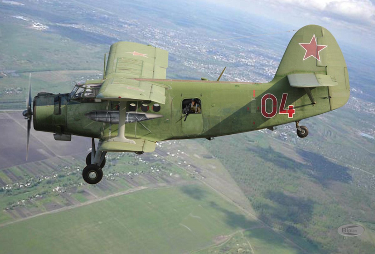 Военный самолет ан2