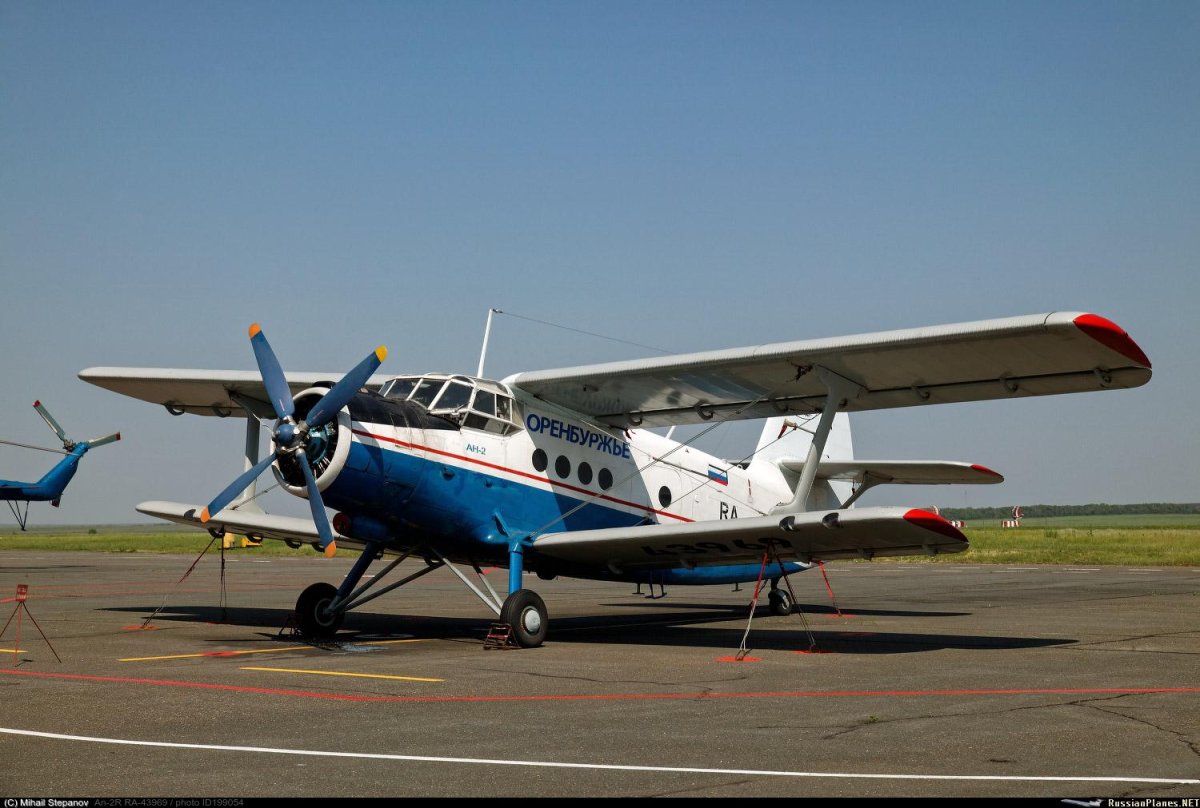 АН 2 бомбардировщик