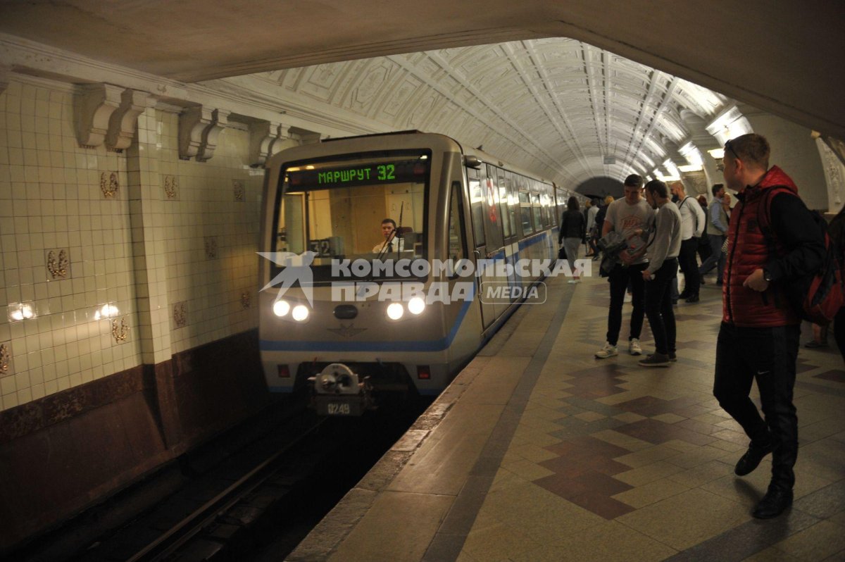 81-765 Замоскворецкая линия