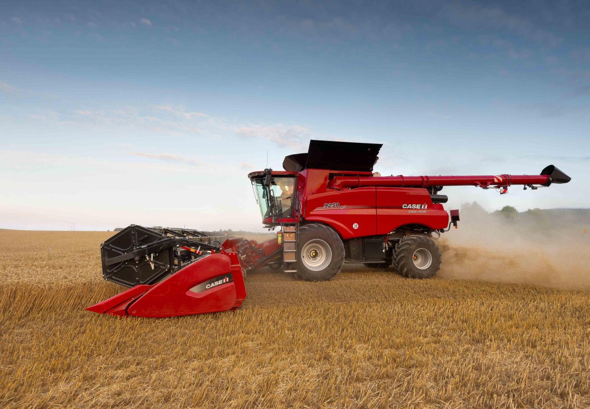 Case IH Axial комбайн