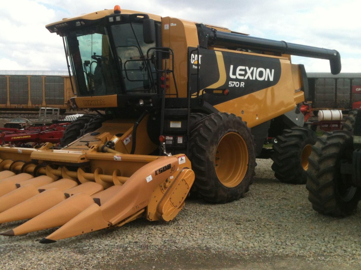 Комбайн Катерпиллер