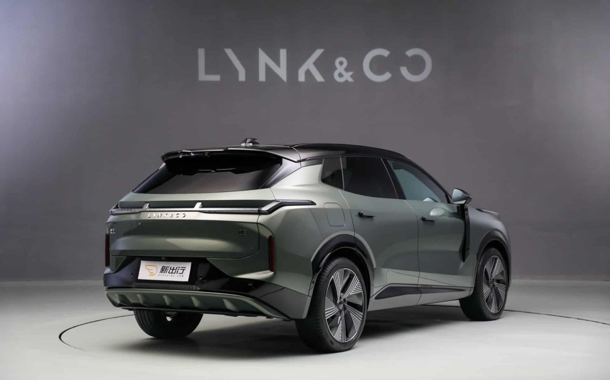 Lynk &amp; co 08 кроссовер